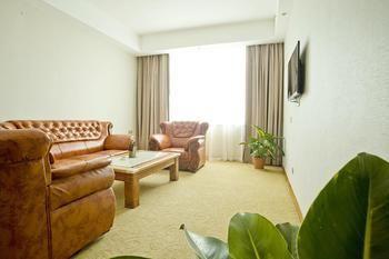 Miaozu Buyi Hotel Fenghuang Exteriör bild